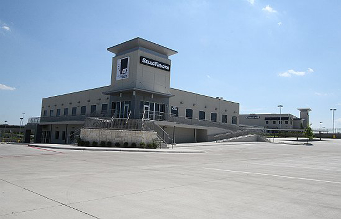 Freightliner Corporate Office Photo